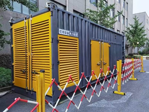 安仁如何使用转速表检查发动机的转速？