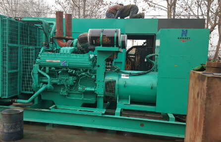 安仁发电机组如何判断水冷式机油散热器内部是否需要清洗？